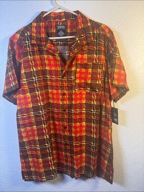 Super Massive Men’s Button Down Shirt Wavy Print - Size L NEW